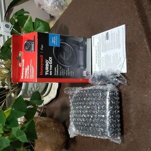 Honeywell HTF090BC Turbo-On-The-Go Portable Folding Fan